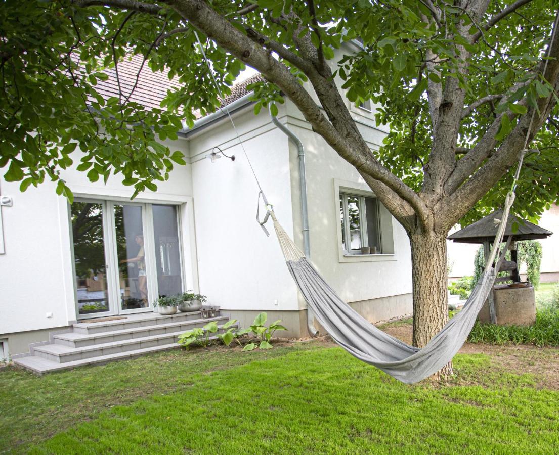 Ferienwohnung Cozy Airport Vecsés Exterior foto